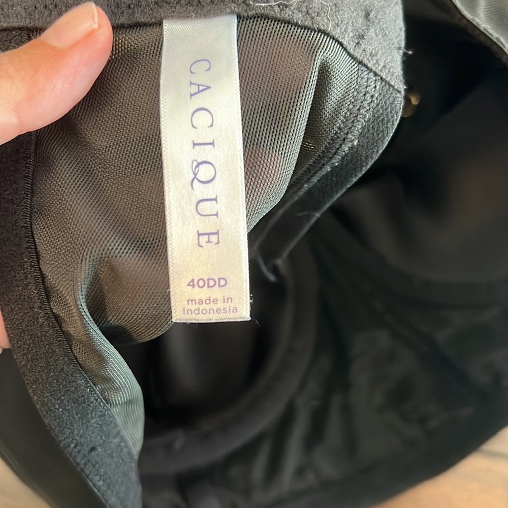 Cacique Black 40DD High Neck Bra - Picture 4 of 5